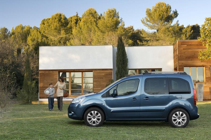  Citroen Berlingo 2009 года  (фото 24 из 72)